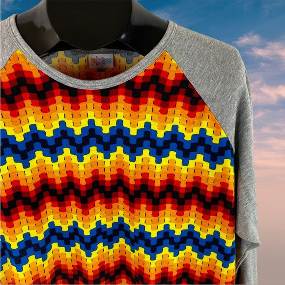 LULAROE XL Randy Baseball Tee • Mid-Length Raglan Sleeves • Multi Color Body - Picture 7 of 10